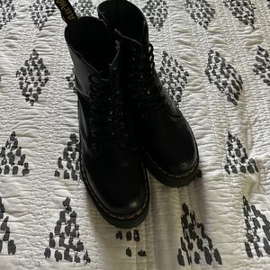 Doc Marten Jadon’s